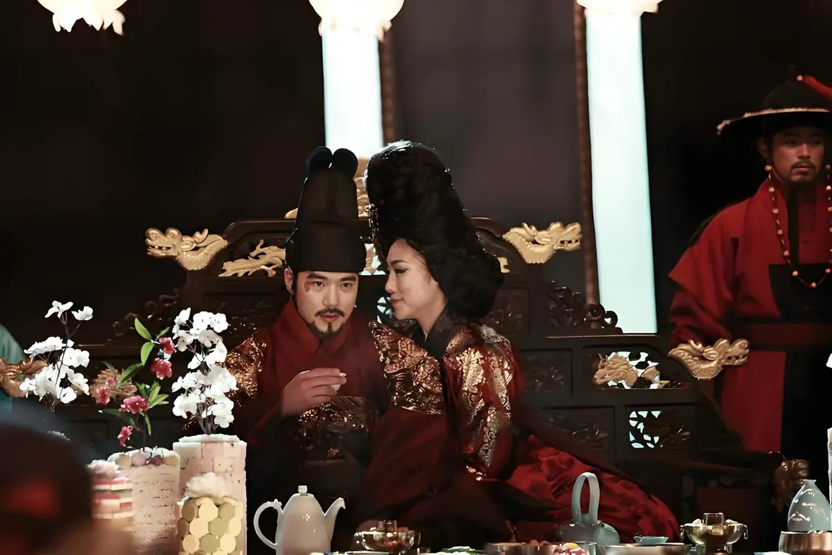 《奸臣》未删减版HD高清免费在线观看-韩国电影奸臣完整版无广告播放-全网同步看全集