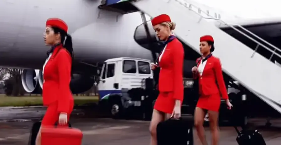 《法国空姐2018》720P完整版免费观看-法国高清中字电影全集在线播放-机舱场景大尺度无删减