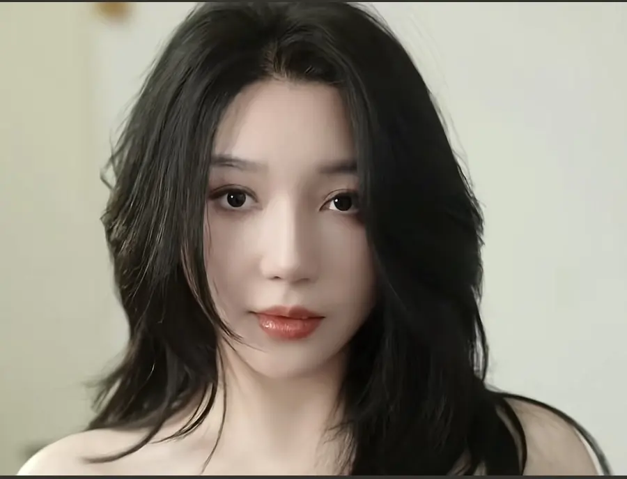 教母Eily三人行短剧全集免费在线看-无删减高清资源下载-《三人行》Eily作品合集